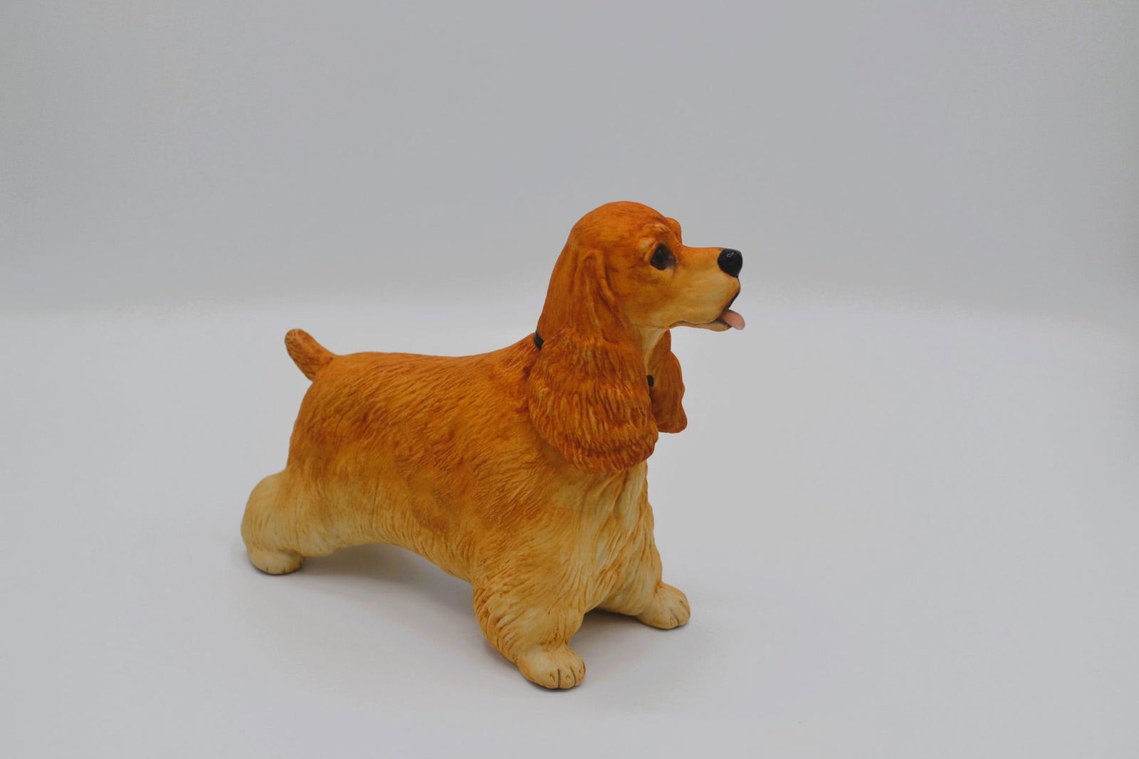 Boehm Porcelain Cocker Spaniel Dog Sculpture, Buff, 1980 (1 of 5)