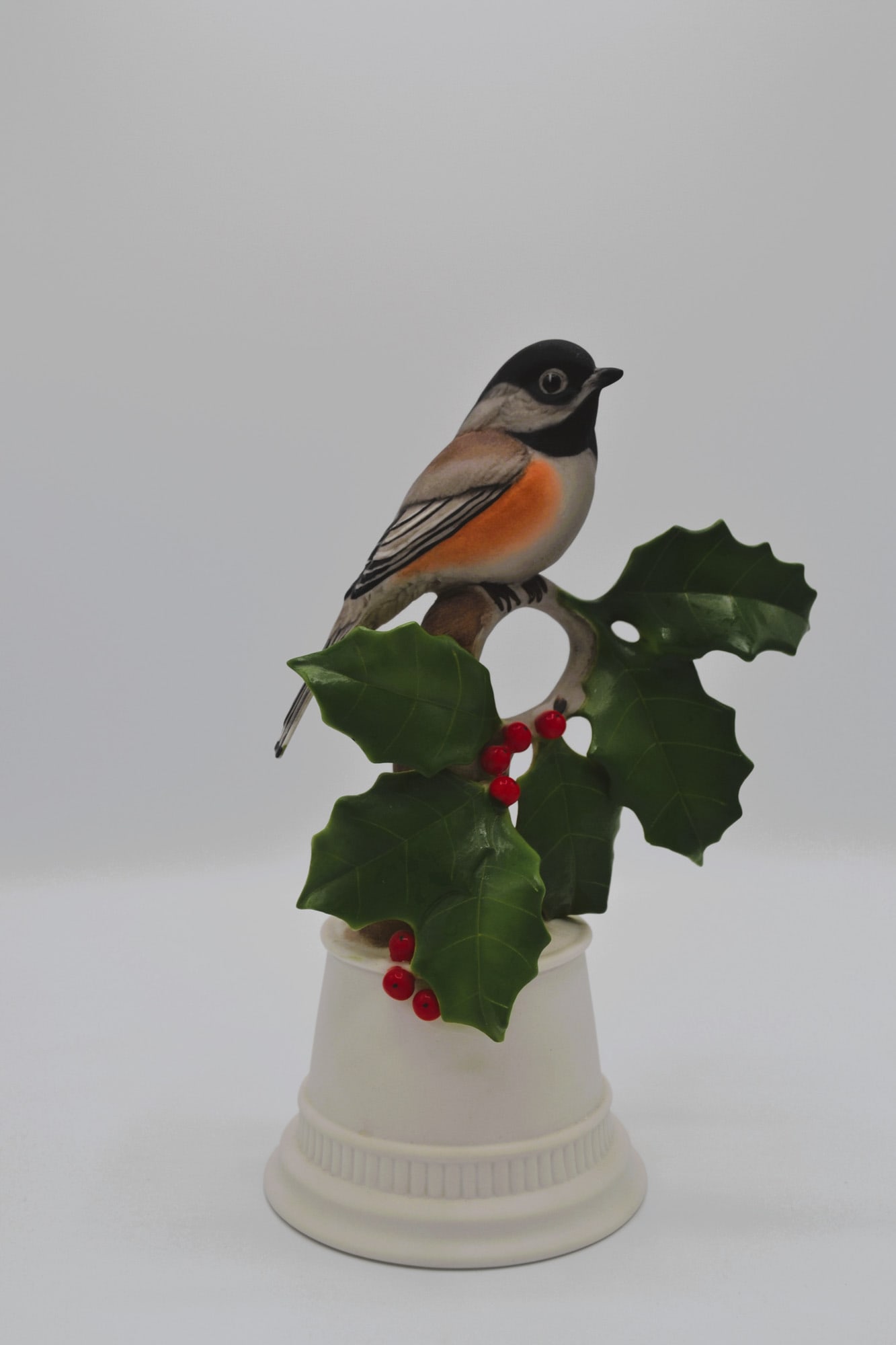 Boehm Porcelain Black capped Chickadee Bird Sculpture, 1957 (1 of 5)