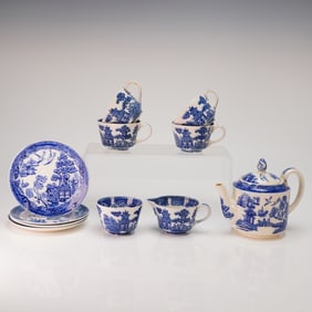 11pc Wedgwood Blue Willow Mini Tea Set