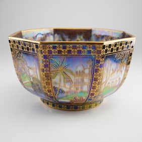 Wedgwood Fairyland Lustre Octagonal Bowl, Castle on a Road Z5125