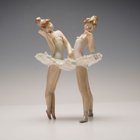 Lladro Dress Rehearsal Porcelain Figurine, Model No. 5497