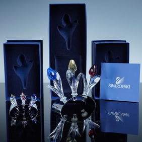 Swarovski Crystal Tulip Set, 2002-2004 Renewal Gift with Stand