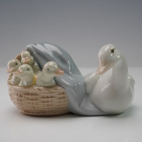 Lladro Porcelain Figurine, Ducks 1004895