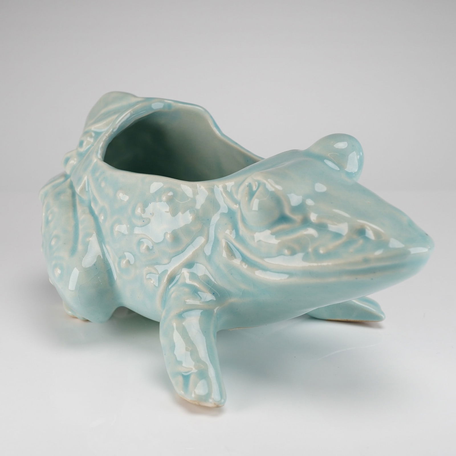 A McCoy Ceramic Frog Planter (1 of 3)