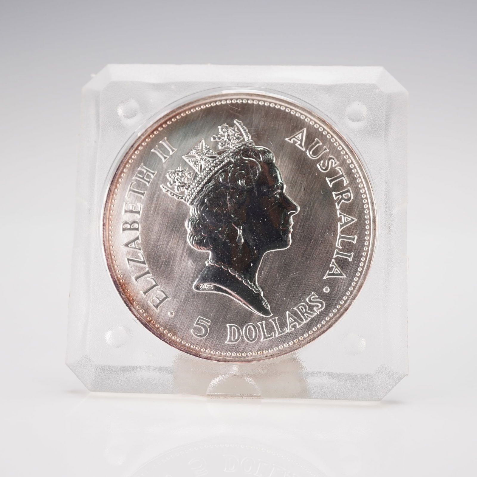 1990 Australian Elizabeth II Australian Kookaburra 5 Dollar Coin