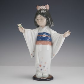 Lladro Porcelain Figurine, Flower Gazer 1006152