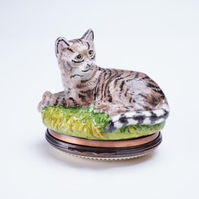 Halcyon Days London Hand Painted Mackerel Tabby Cat Trinket Box