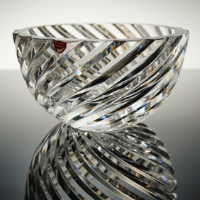 Jan Johansson for Orrefors Svaneholm Crystal Bowl