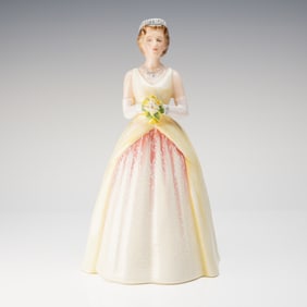 Royal Doulton Queen Elizabeth II Bone China Figurine HN3440 Ltd Ed.