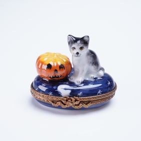 Limoges France Hand-Painted Trinket Box, Halloween Cat with Jack-o-Lantern