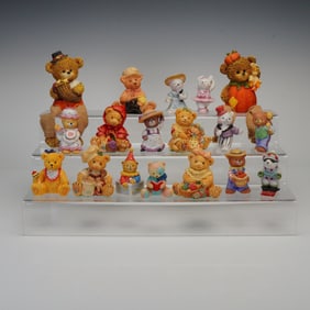 18pc Storybook and Seasonal Bear Figurines Collection