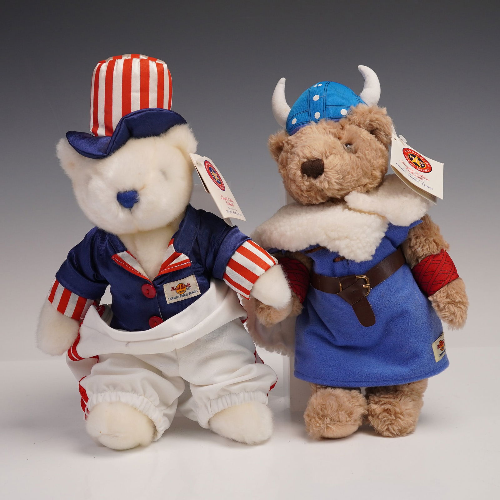 2pc Harrington Teddy Bears Club for Hard Rock Cafe, 4th July and Viking (1 of 6)