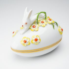 Herend Porcelain Bunny Rabbit Egg Shape Treasure Box