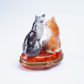La Vie en Rose Limoges Trinket Box Two Cats in Love Hand-Painted