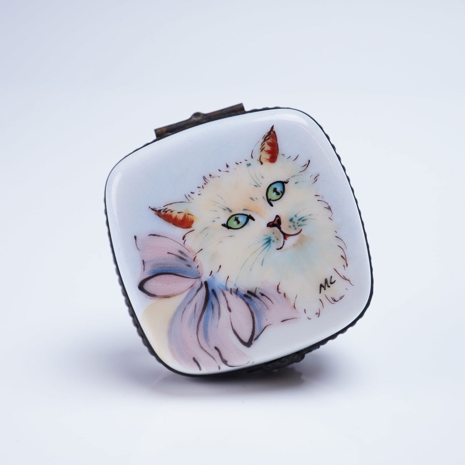 Limoges France Hand-Painted Porcelain Trinket Box, White Cat with Bow (1 of 4)