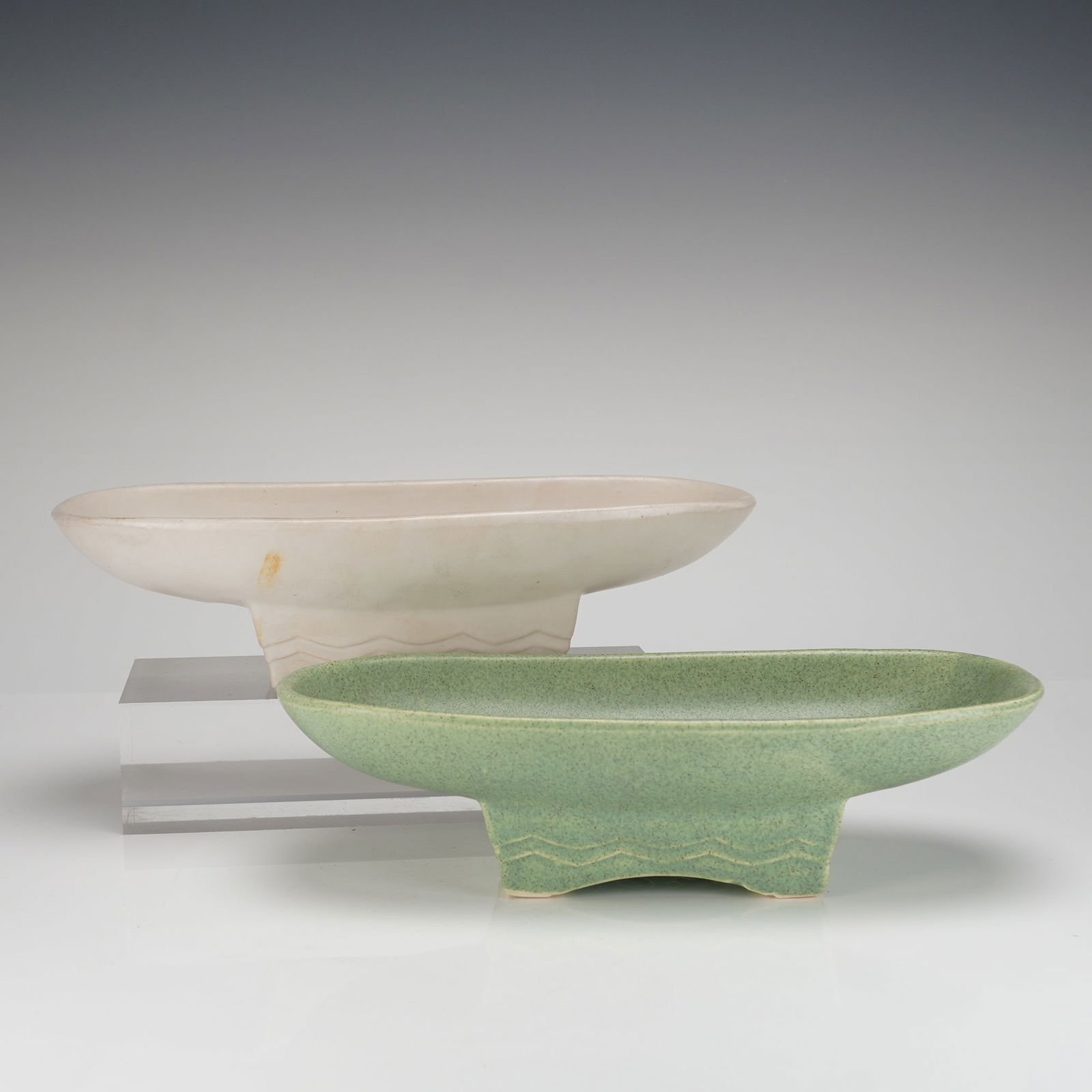 A Pair of Mid-Century Modern McCoy Pottery Footed Planters (1 of 4)