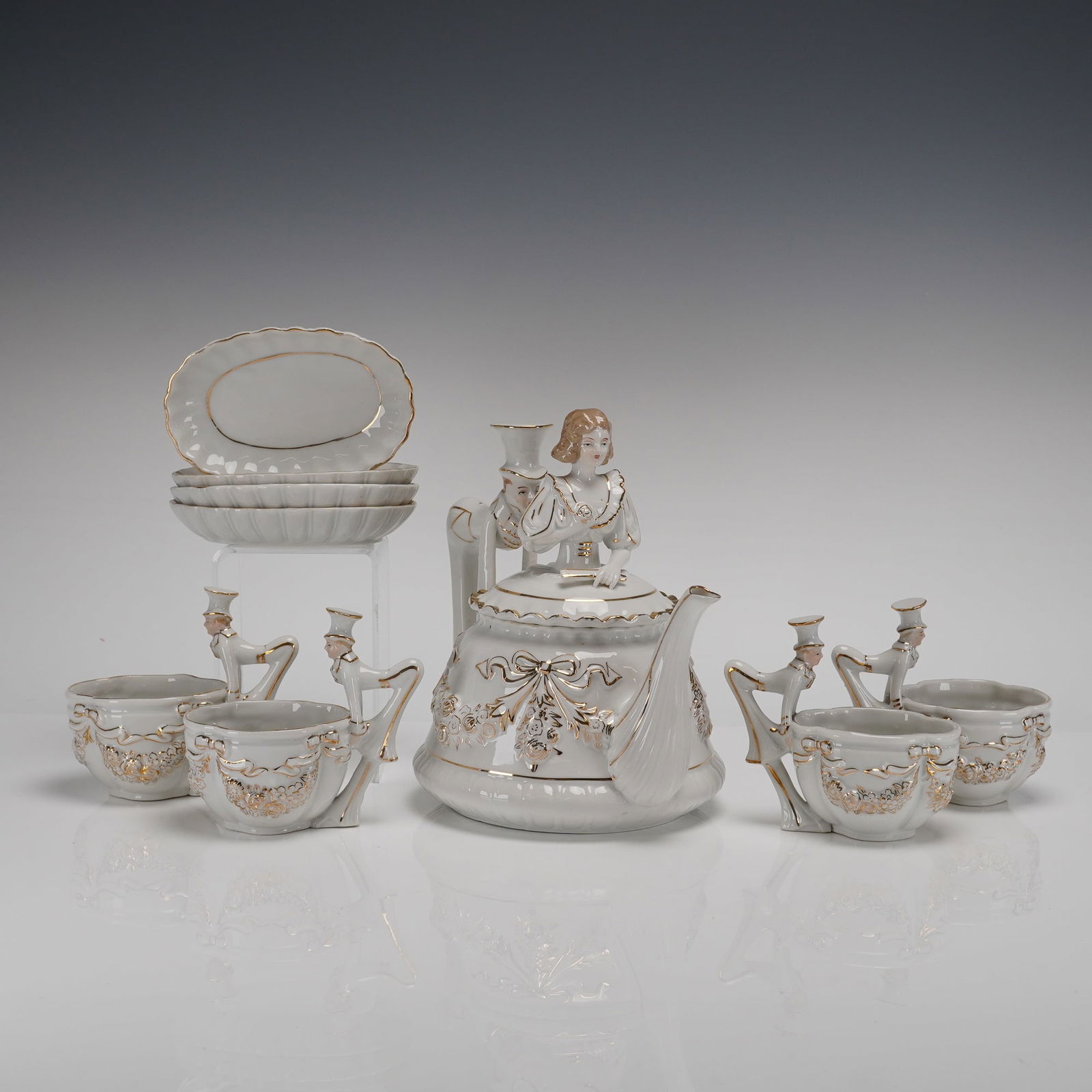 9 Paul Ux Figural Porcelain Tea Service (1 of 5)