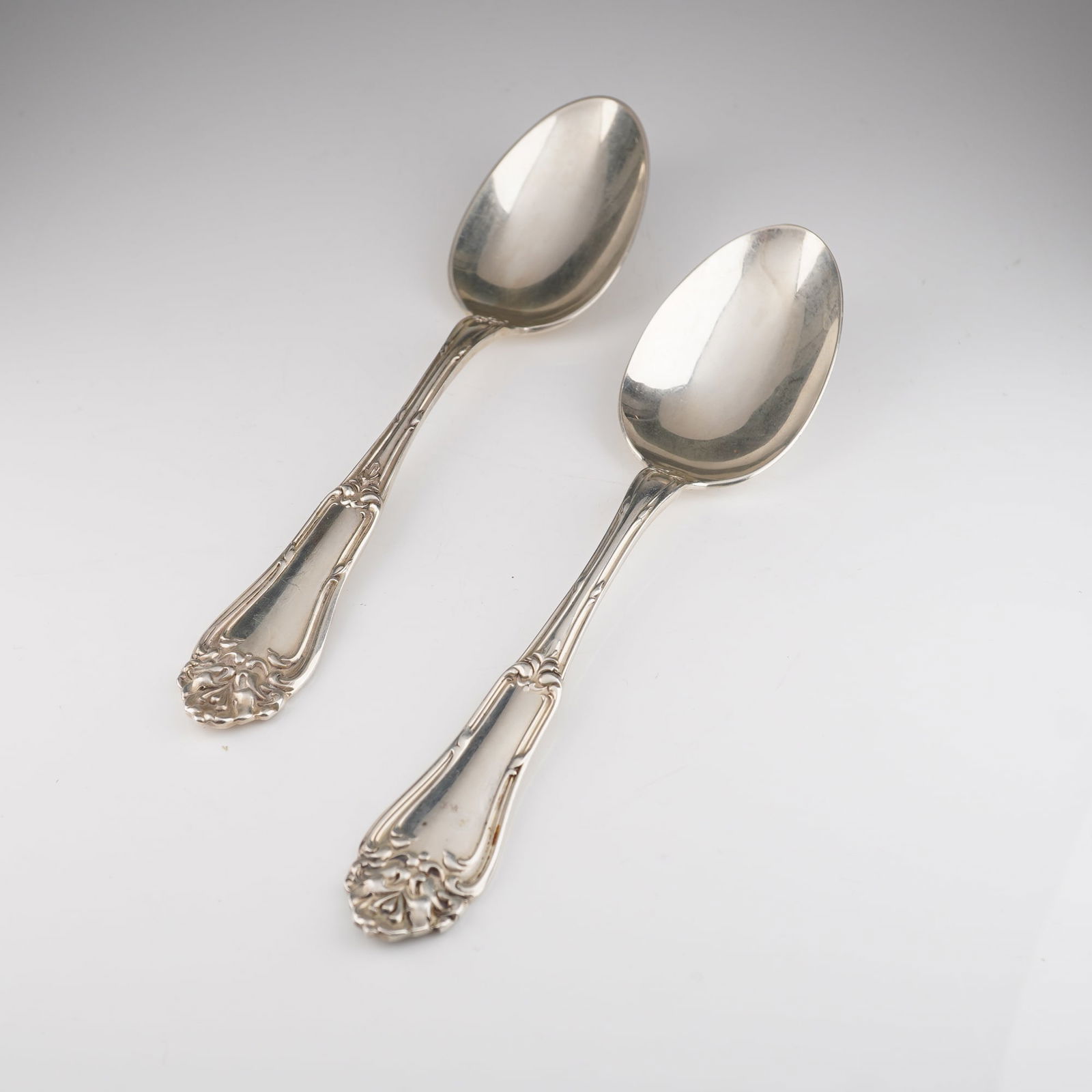 A Pair of Amston Sterling Silver Gladstone Pattern Serving Spoons (1 of 4)