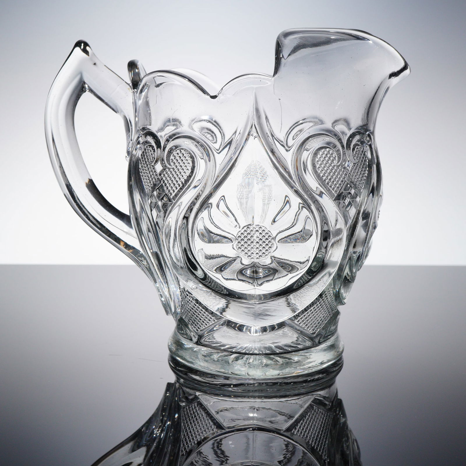 New Martinsville EAPG Horseshoe Daisy Heart Pattern Pitcher with Ice Lip (1 of 3)