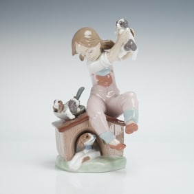 Lladro Porcelain Figurine Pick of the Litter 01007621