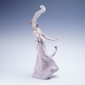 Lladro Porcelain Sculpture, Wind of Peace 01006251