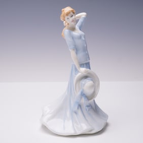 Royal Doulton Figurine Katie HN4323 Chelsea Classics