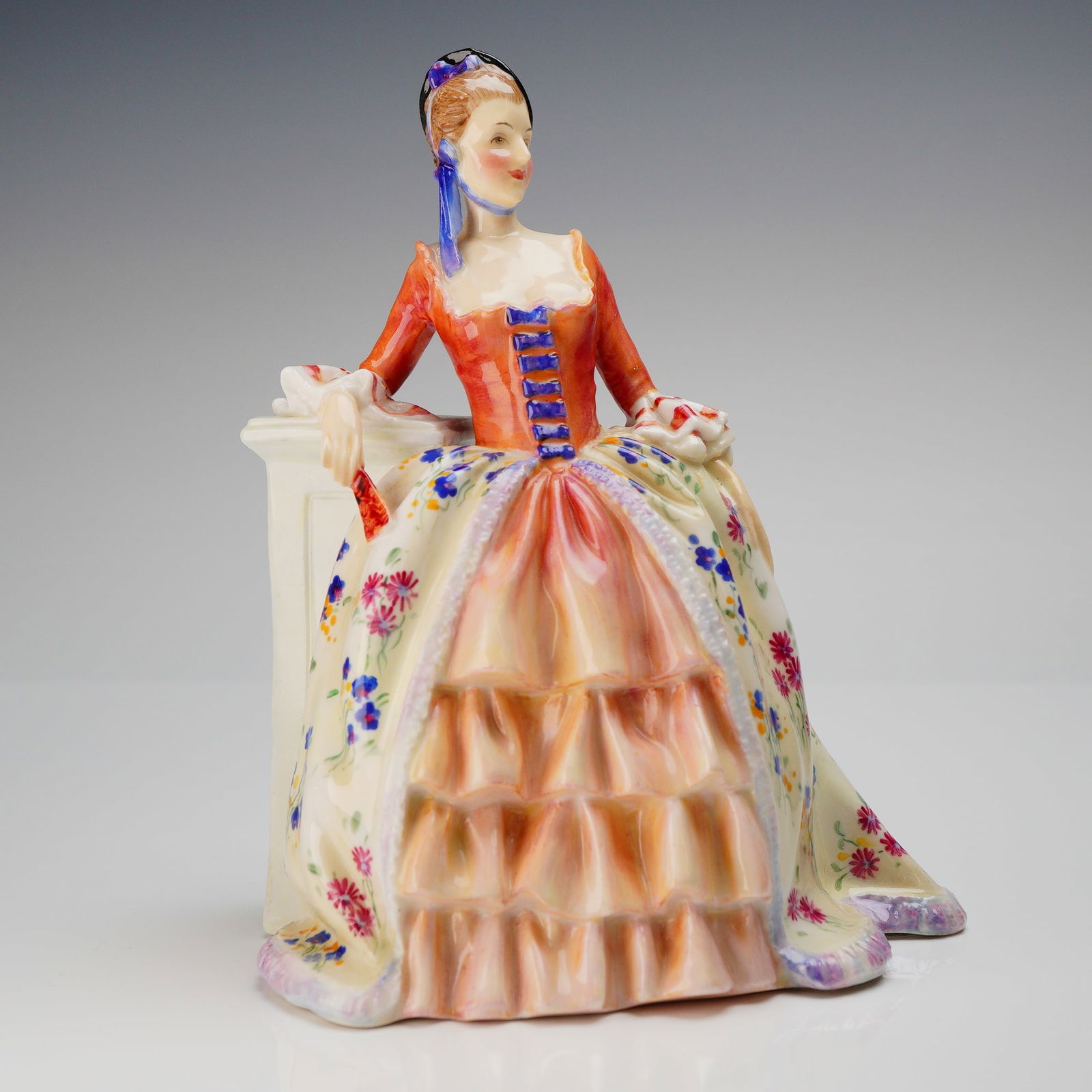 Royal Doulton Porcelain Figurine Eleanore HN 1754 (1 of 4)