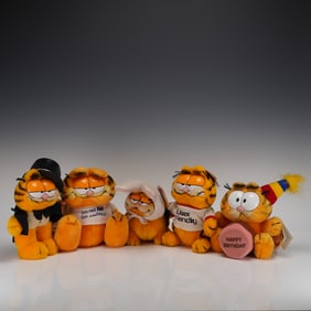 5 Garfield Plush Figures, R. Dakin 1978-81