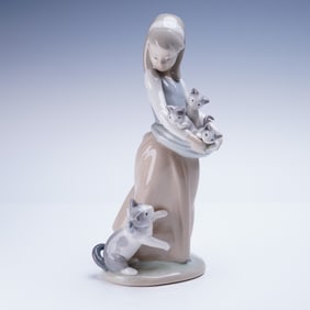 Lladro Porcelain Figurine, Girl with Cats 01001309