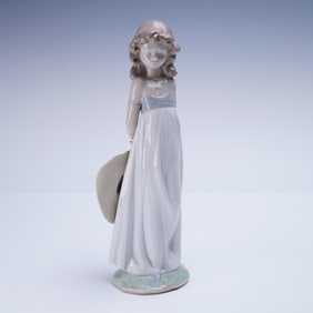 Lladro Porcelain Figurine, Natural Beauty 01008114