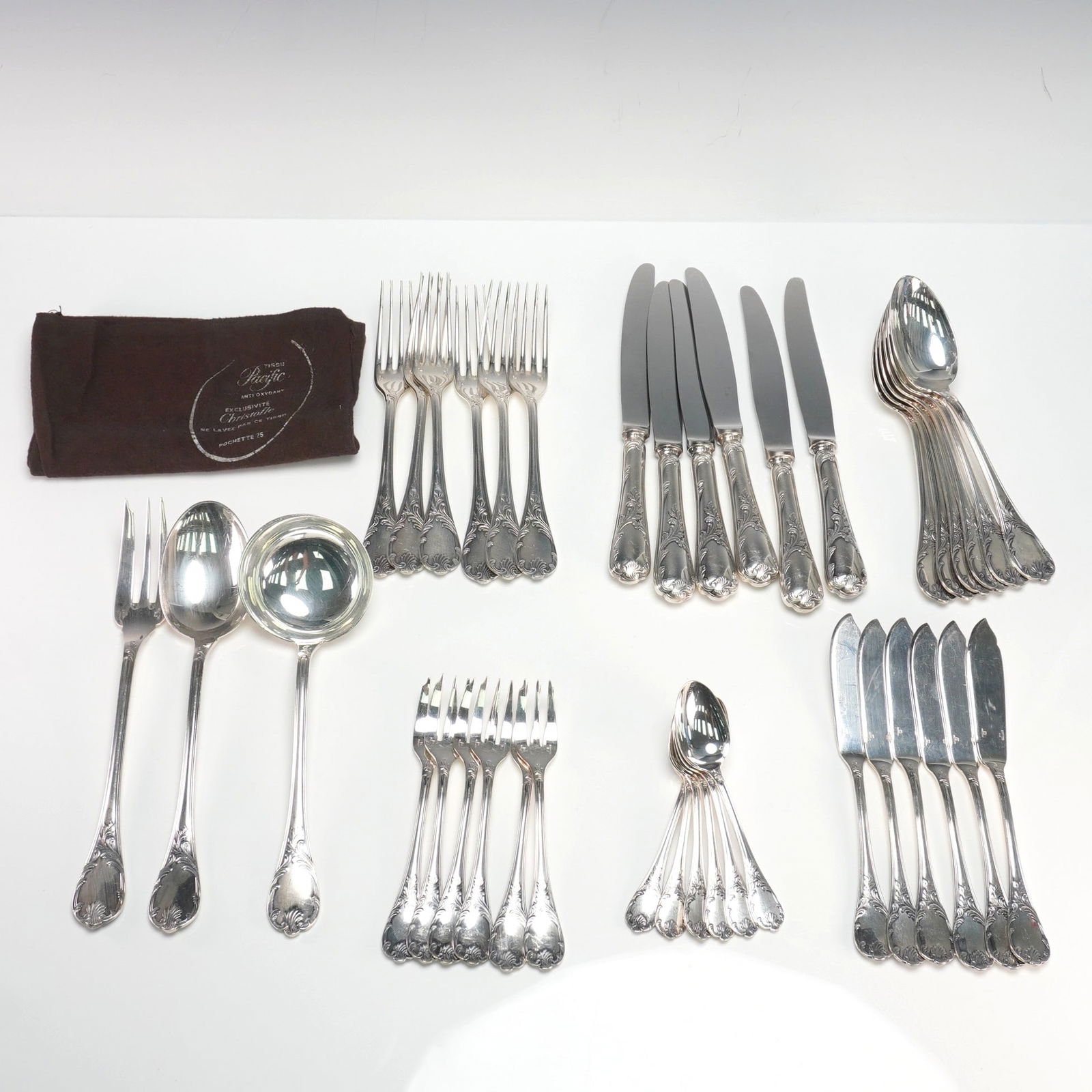 39pc Christofle Marly Pattern Silverplate Flatware (1 of 5)
