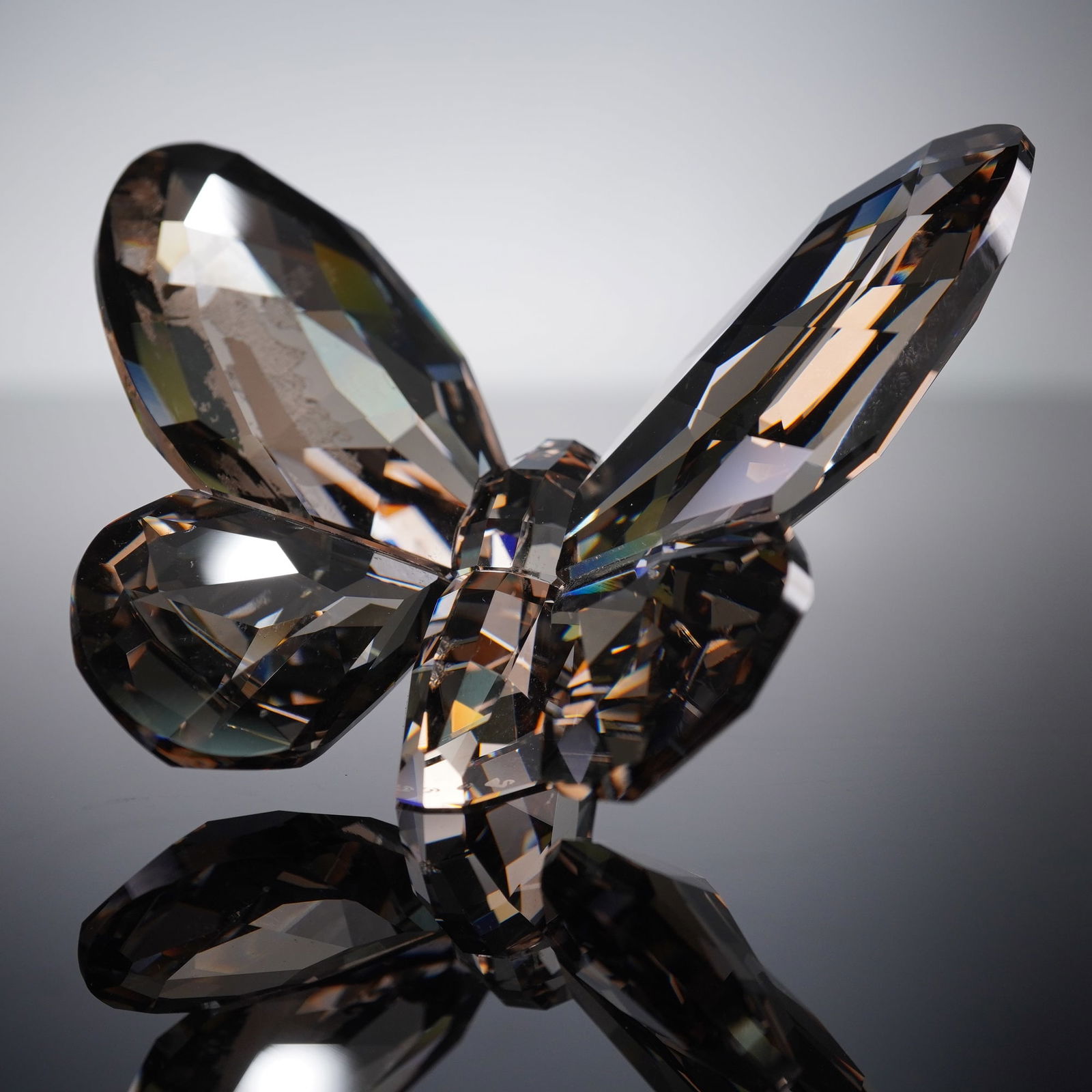 Swarovski Satin Butterfly Faceted Crystal Paperweight Figurine (1 of 5)