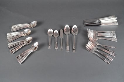 Collection of 55 Oneida Community Coronation Silverplate Flatware