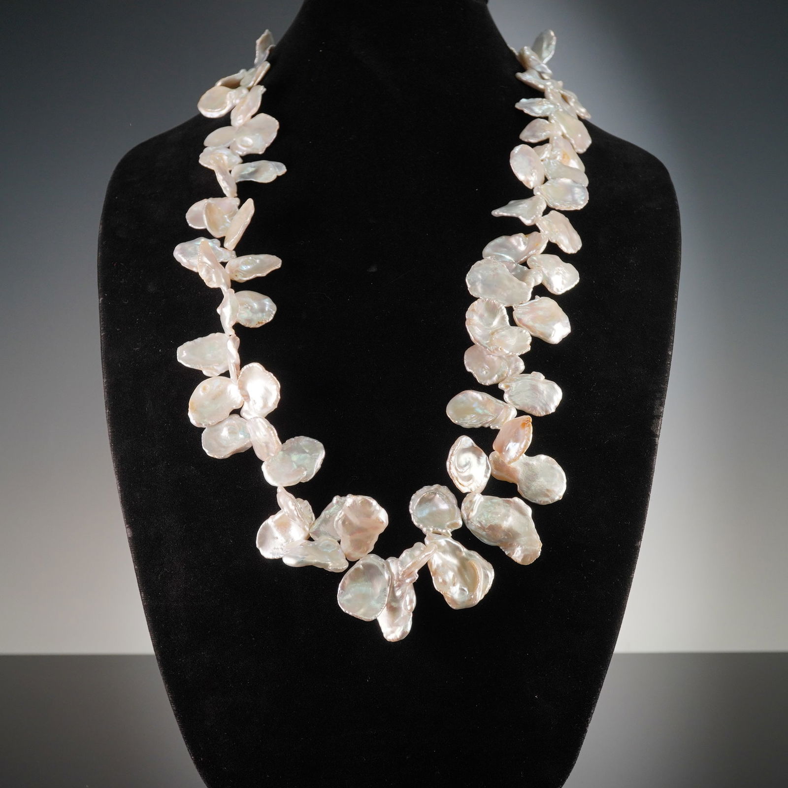 A White Freshwater Keshi Pearl Necklace (1 of 3)