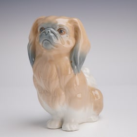 Lladro Porcelain Figurine, Pekinese Sitting 1004641