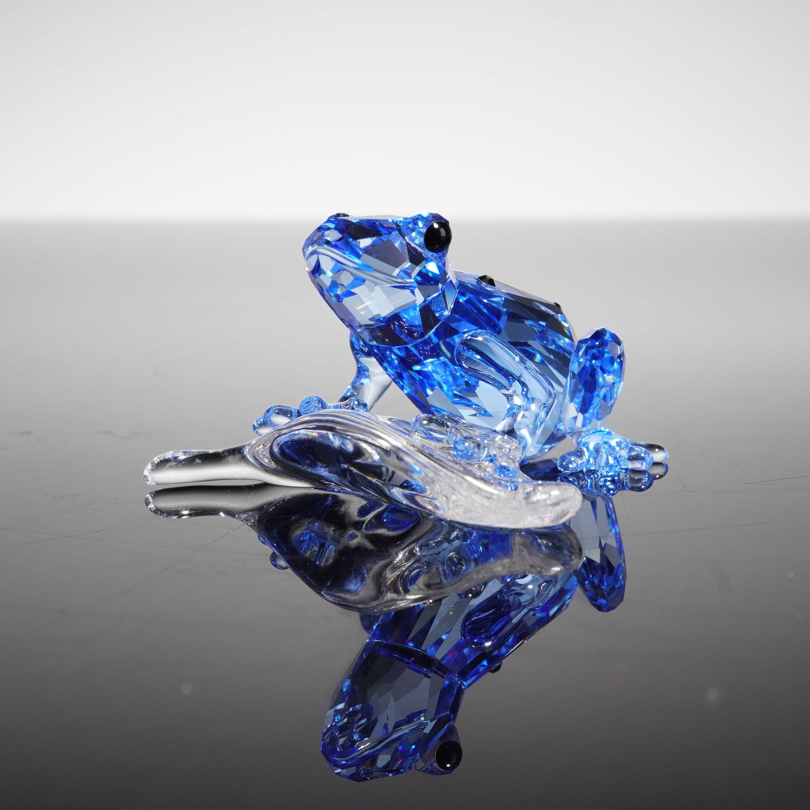 Swarovski Crystal Figurine, Blue Dart Frog (1 of 5)