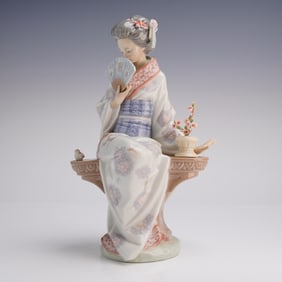 Lladro Porcelain Figurine, Nippon Lady 1005327