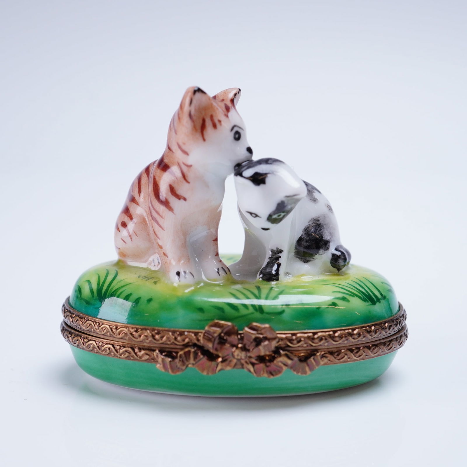 Rochard Limoges France Hand Painted Porcelain Trinket Box with Two Cats (1 of 4)