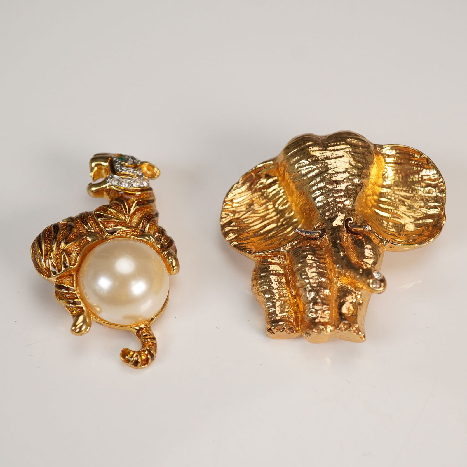 2pc Gold Tone Animal Brooch Set, Landau Tiger and Elephant (1 of 3)