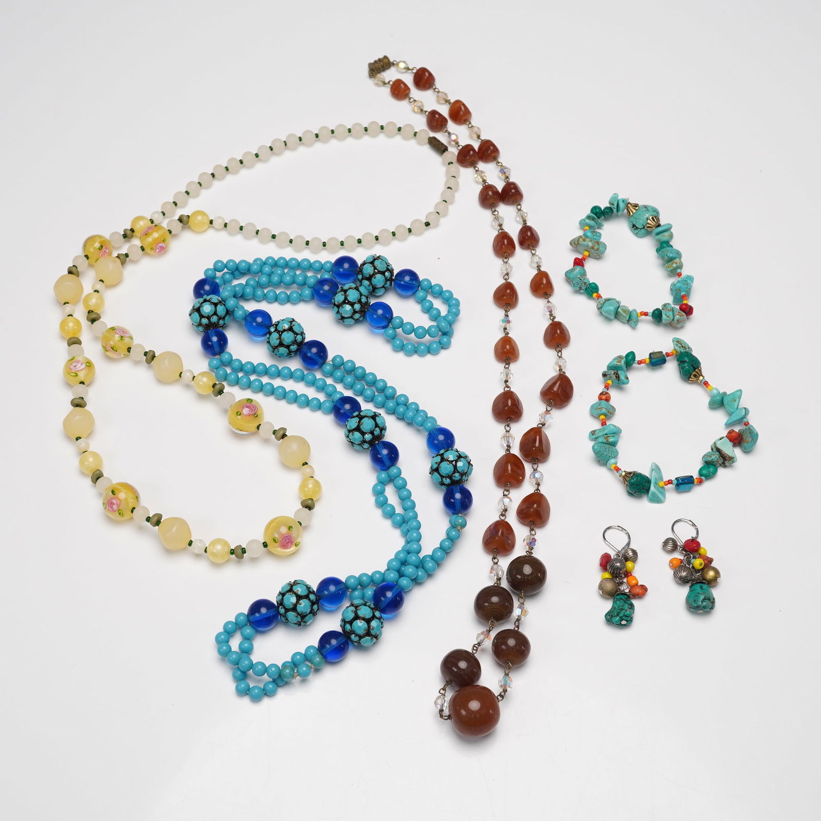 6pc Collection of Beaded Necklaces, Bracelets and Pair of Earrings (1 of 5)