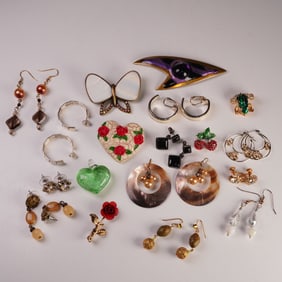 18pc Costume Jewelry Collection- Earrings, Pin & Brooches
