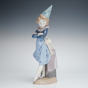 Lladro Porcelain Figurine, Clown with Trumpet (01005060)