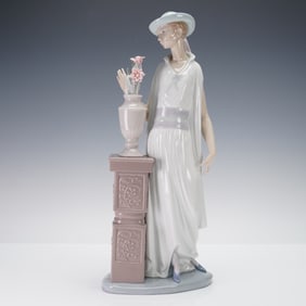 Lladro Porcelain Sculpture Lady Grand Casino 1005175