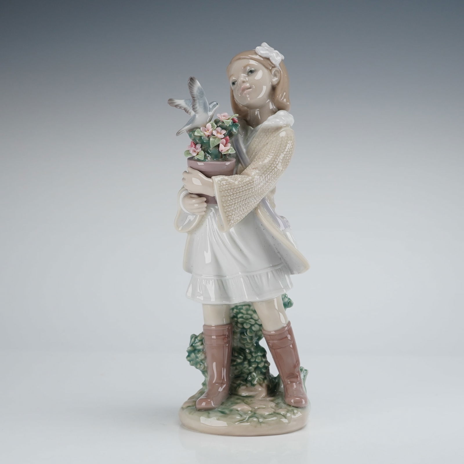 Lladro Morning Melodies Figurine 1008362 (1 of 4)