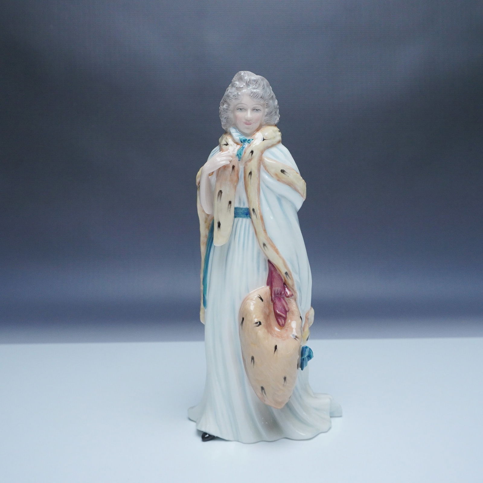 Royal Doulton Eliza Farren, Countess LE Figurine HN3442 (1 of 4)