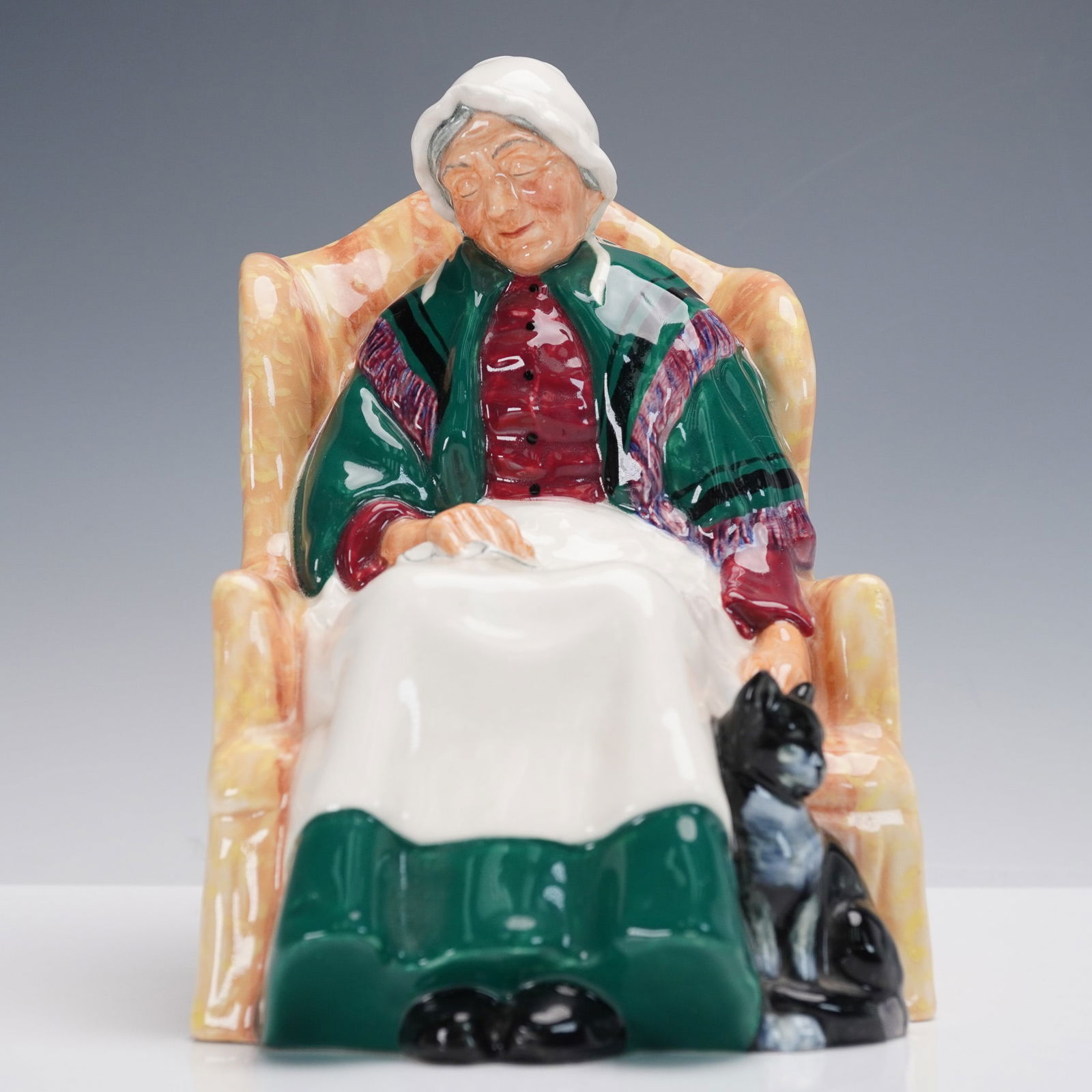 Royal Doulton Porcelain Figurine, Forty Winks HN1974 (1 of 6)