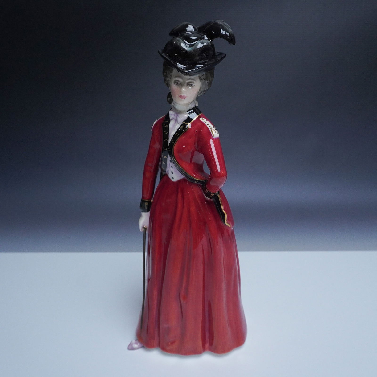 Royal Doulton Lady Worsley HN 3318 Limited Edition Figurine (1 of 6)