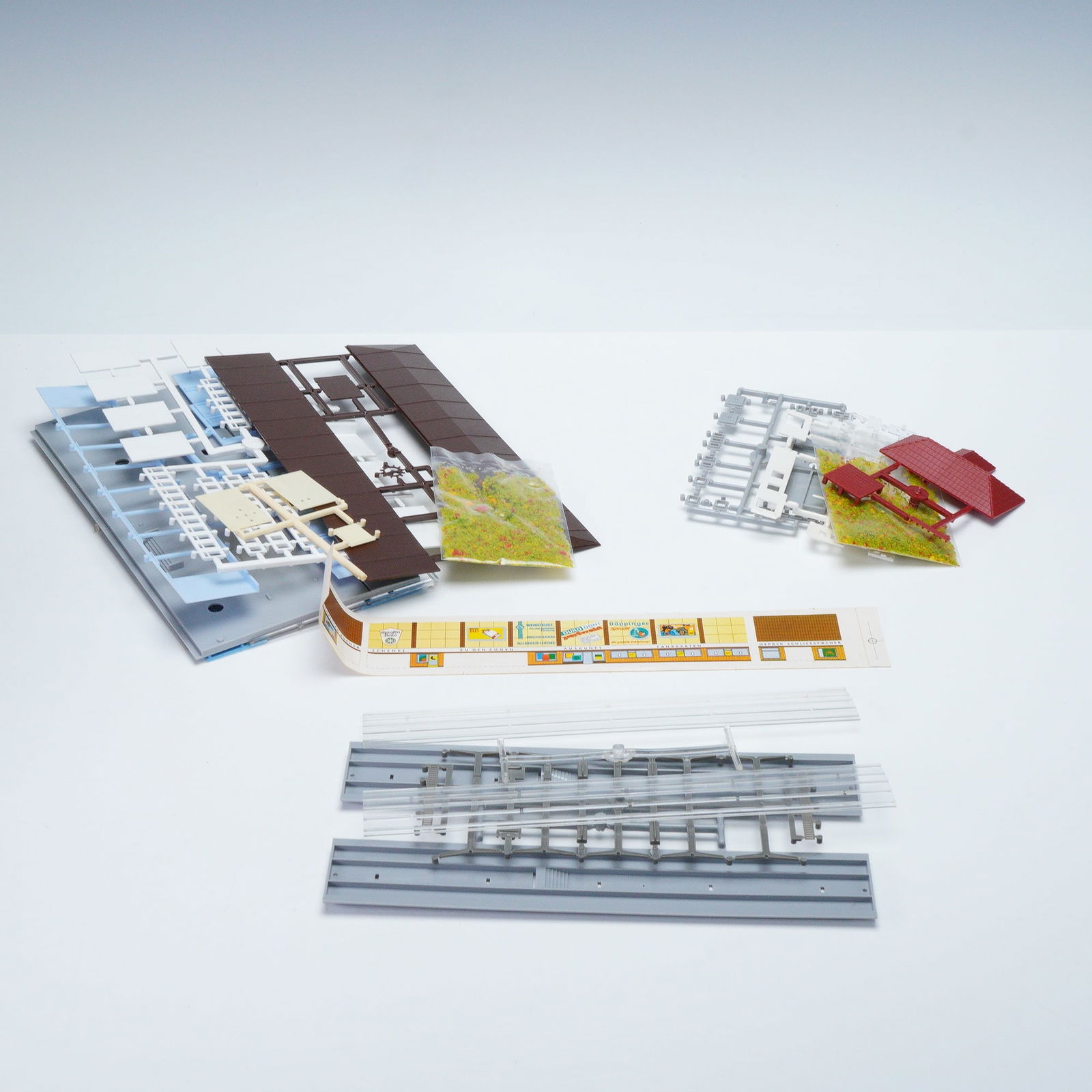 3pc Marklin Mini Club Architectural Model Kits (1 of 3)