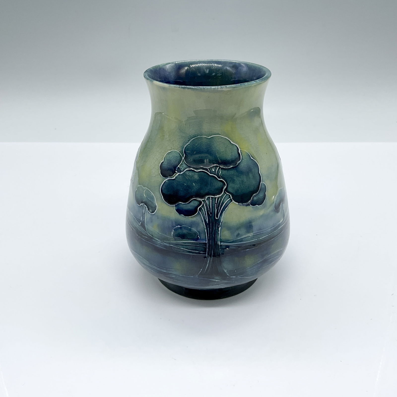 Moorcroft for Liberty & Co. Vase, Hazeldene (1 of 3)