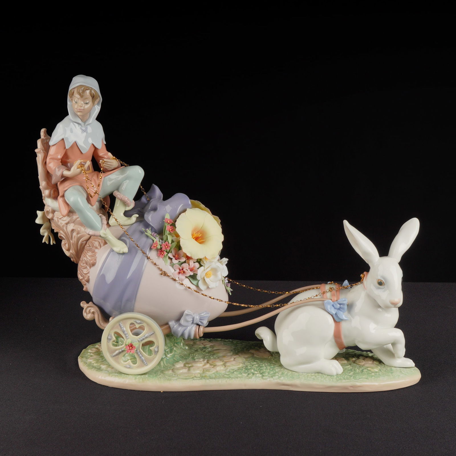 Lladro Porcelain Sculpture Easter Fantasy 01001810 (1 of 7)